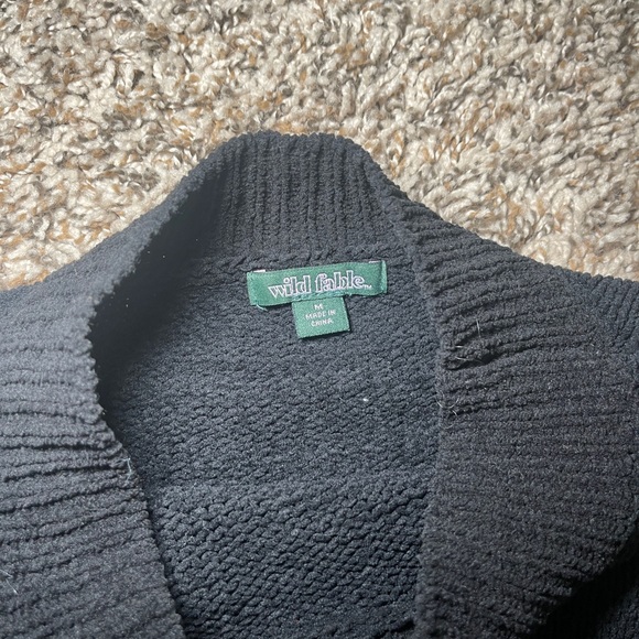 knit crop top turtle neck sweater size m - Picture 2 of 2